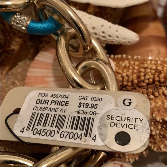 Gold Tone Bracelet - Picture 2 of 5